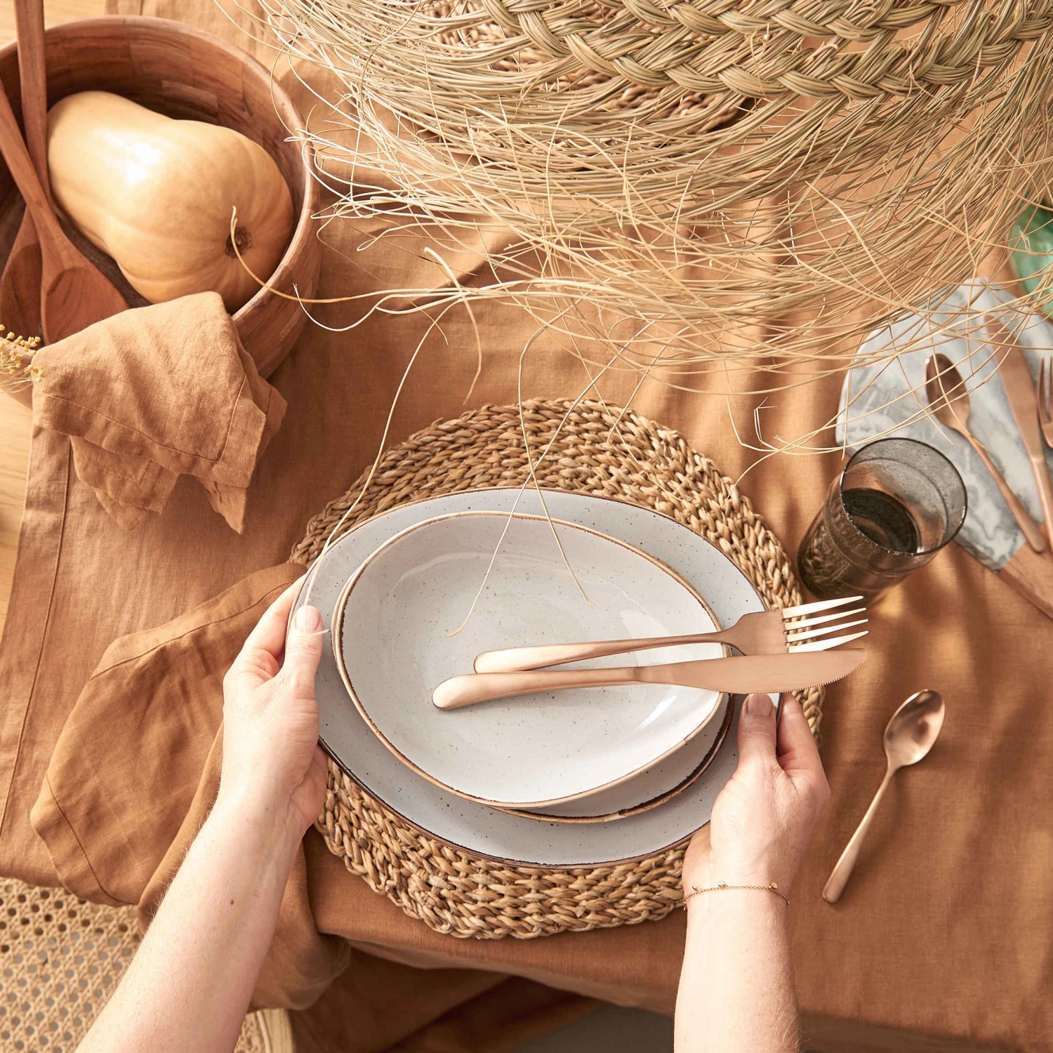 Besteck-Set 16-tlg. KINGS In Roségold 2 Besteck-Set 16-tlg. KINGS In Roségold – Bild 2