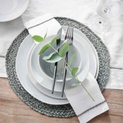 Besteck-Set 16-tlg. Matt STILETTO In Schwarz -Butlers butlers besteck set 16 tlg matt stiletto in schwarz 2