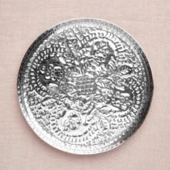 Deko-Teller Floral Ø37cm ORIENTAL LOUNGE In Silber -Butlers butlers deko teller floral o37cm oriental lounge in silber 3