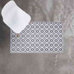 In- & Outdoor-Teppich Mosaik L 150 X B 90cm COLOUR CLASH In Taupe -Butlers butlers in and outdoor teppich mosaik l 150 x b 90cm colour clash in taupe 2