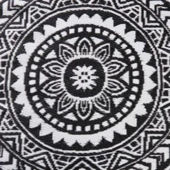 In- & Outdoor-Teppich Ø118cm COLOUR CLASH In Schwarz-Weiß -Butlers butlers in and outdoor teppich o118cm colour clash in schwarz weiss 9